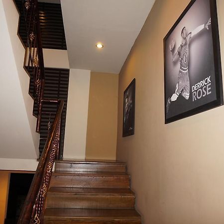 Ekon Hotel ยอกยาการ์ตา ภายนอก รูปภาพ